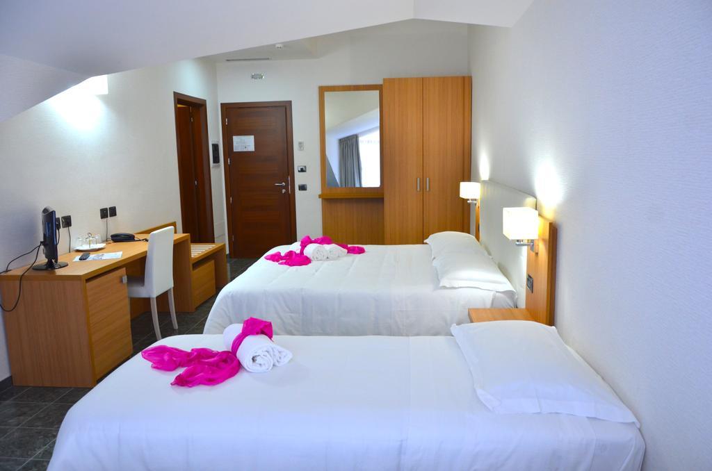 Vea Resort Hotel Mercato San Severino Kamer foto