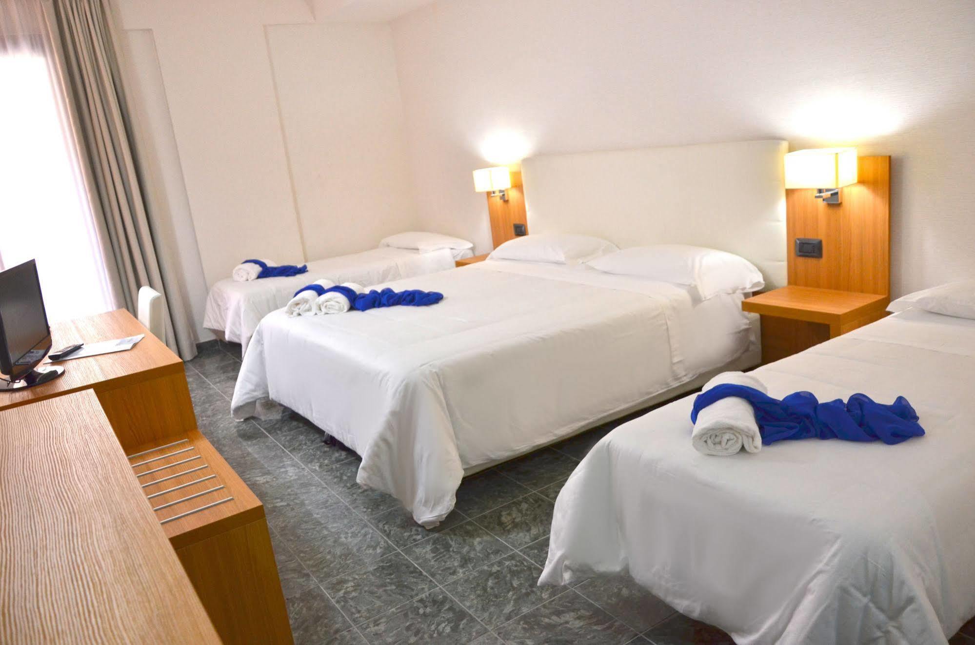 Vea Resort Hotel Mercato San Severino Buitenkant foto